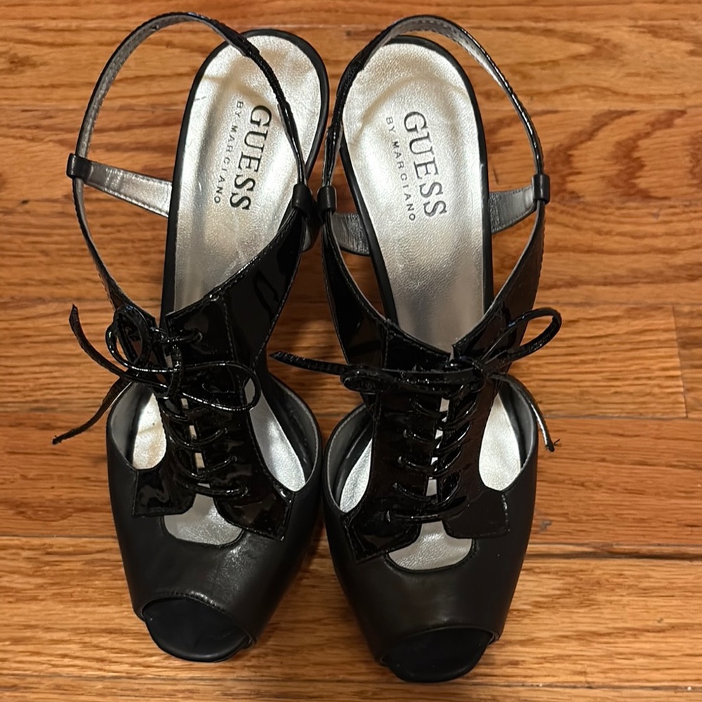 FINAL SALE! Guess Black Patent Leather Heels Pre- Owned
